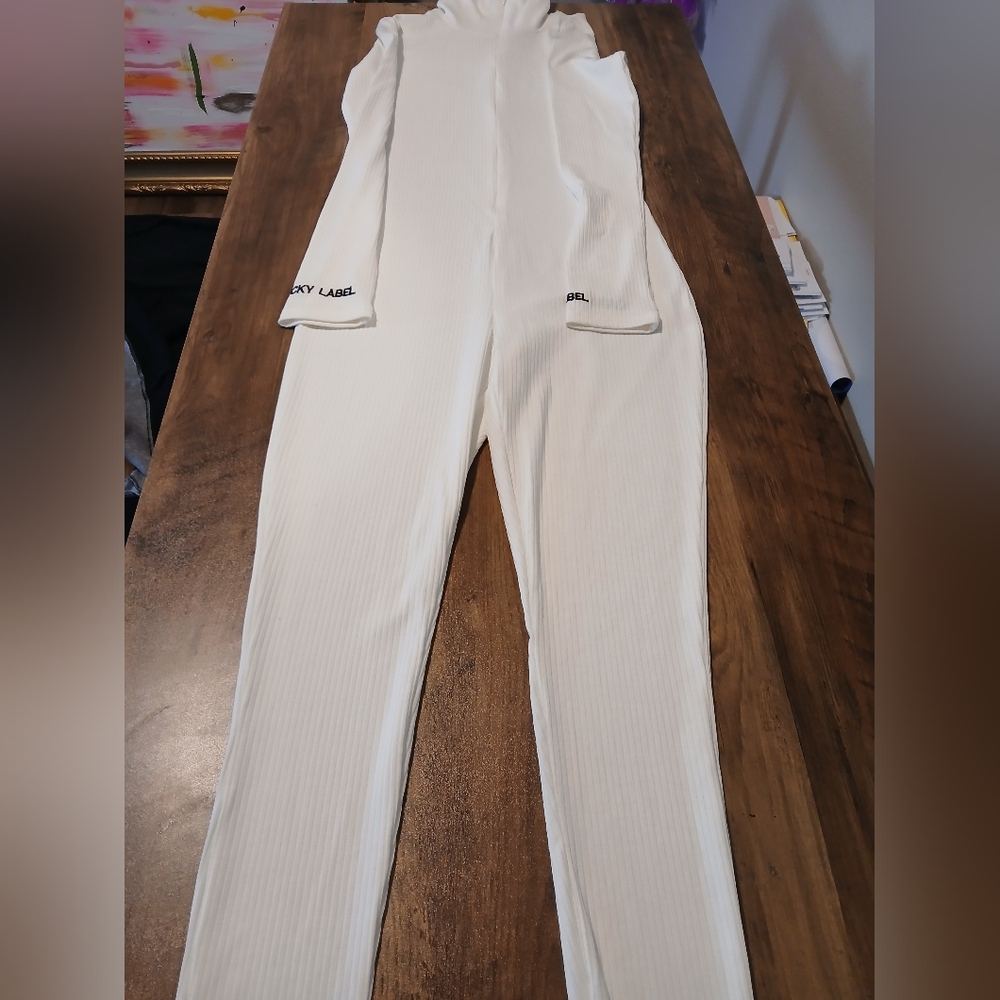 ‼️SOLD‼️White Ribbed Jumpsuit